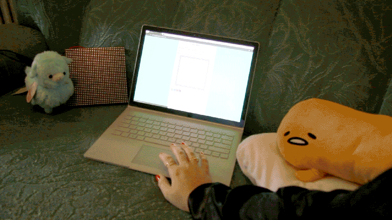 A gif of the tiny gallery in use.